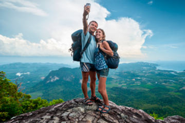 bs-hikers-selfie-mod69111061-300
