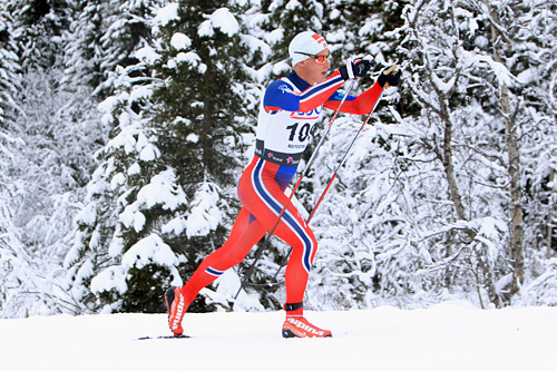 Rolf Einar Jensen ute på 15 kilometer klassisk under den nasjonale sesongåpningen på Beitostølen 2014. Foto: Erik Borg. Rolf Einar Jensen ute på 15 kilometer klassisk under den nasjonale sesongåpningen på Beitostølen 2014. Foto: Erik Borg.
