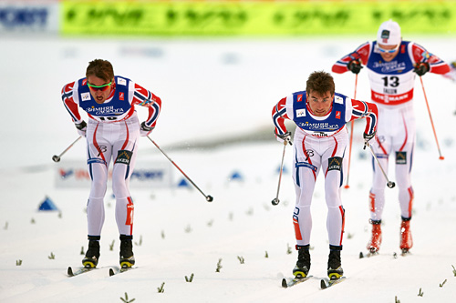 Petter (t.v.) og Tomas Northug under VM-sprinten i Falun 2015. Eirik Brandsdal følger bak. Foto: NordicFocus. Petter (t.v.) og Tomas Northug under VM-sprinten i Falun 2015. Eirik Brandsdal følger bak. Foto: NordicFocus.