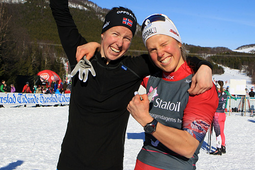 Søstrene Silje (t.v.) og Kari Øyre Slind ble henholdsvis 2 og 1 i Fjellenern lørdag. Her fra NM i Harstad. Foto: Erik Borg. Søstrene Silje (t.v.) og Kari Øyre Slind ble henholdsvis 2 og 1 i Fjellenern lørdag. Her fra NM i Harstad. Foto: Erik Borg.