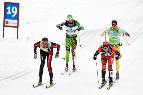 Anders Aukland (rød), Stanislav Rezac (grønn), Øystein Pettersen (gul) og vinneren Petter Eliassen (oransje) utgjør tetkvartetten i Vasaloppet 2015 ved 19 kilometer igjen til mål. Foto: Felgenhauer/NordicFocus. Anders Aukland (rød), Stanislav Rezac (grønn), Øystein Pettersen (gul) og vinneren Petter Eliassen (oransje) utgjør tetkvartetten i Vasaloppet 2015 ved 19 kilometer igjen til mål. Foto: Felgenhauer/NordicFocus.