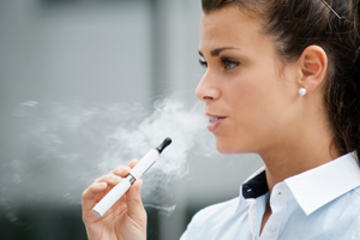 bs-Smoking-Electronic-48641336-300