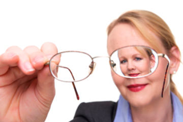bs-Businesswoman-glasses-44659804-300
