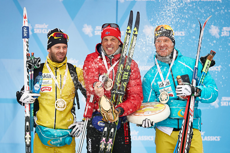 Pallen i La Sgambeda Classic 2014. Fra venstre: Johan Kjølstad (2. plass), Anders Aukland (1) og Øystein Pettersen (3). Foto: Felgenhauer/NordicFocus. Pallen i La Sgambeda Classic 2014. Fra venstre: Johan Kjølstad (2. plass), Anders Aukland (1) og Øystein Pettersen (3). Foto: Felgenhauer/NordicFocus.