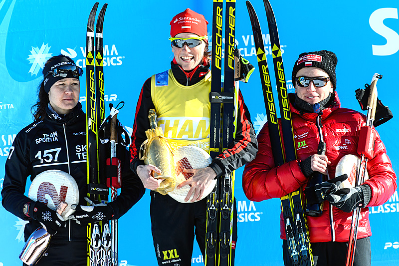 Seierspallen for damer i La Sgambeda 2015. Fra venstre: Britta Johansson Norgren (2.-plass), Katerina Smutna (1) og Justyna Kowalczyk (3). Foto: Rauschendorfer/NordicFocus. Seierspallen for damer i La Sgambeda 2015. Fra venstre: Britta Johansson Norgren (2.-plass), Katerina Smutna (1) og Justyna Kowalczyk (3). Foto: Rauschendorfer/NordicFocus.