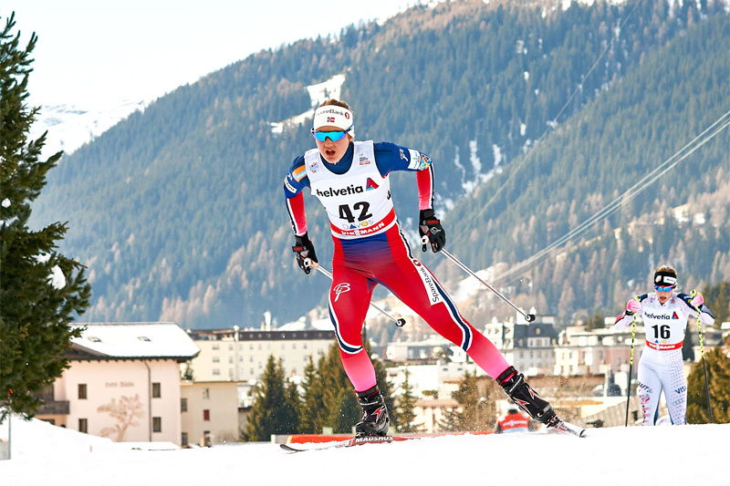 Ingvild Flugstad Østberg koster på mot 2. plass på 15 km fristil under verdenscupen i Davos 2015. Foto: Felgenhauer/NordicFocus. Ingvild Flugstad Østberg koster på mot 2. plass på 15 km fristil under verdenscupen i Davos 2015. Foto: Felgenhauer/NordicFocus.