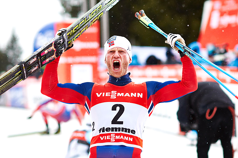 Vill jubel fra Martin Johnsrud Sundby etter at han vant Tour de Ski 2015. Foto: Felgenhauer/NordicFocus. Vill jubel fra Martin Johnsrud Sundby etter at han vant Tour de Ski 2015. Foto: Felgenhauer/NordicFocus.