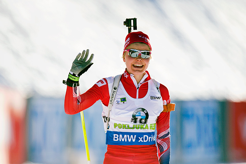 Hilde Fenne smilte bredt da hun gikk i mål til ny bestenotering i verdenscupen med åttendeplass på jaktstarten i Pokljuka 2015. Foto: Manzoni/NordicFocus. Hilde Fenne smilte bredt da hun gikk i mål til ny bestenotering i verdenscupen med åttendeplass på jaktstarten i Pokljuka 2015. Foto: Manzoni/NordicFocus.
