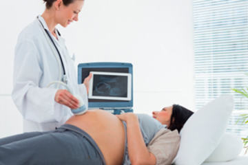 bs-Doctor-ultrasound-62253560-300