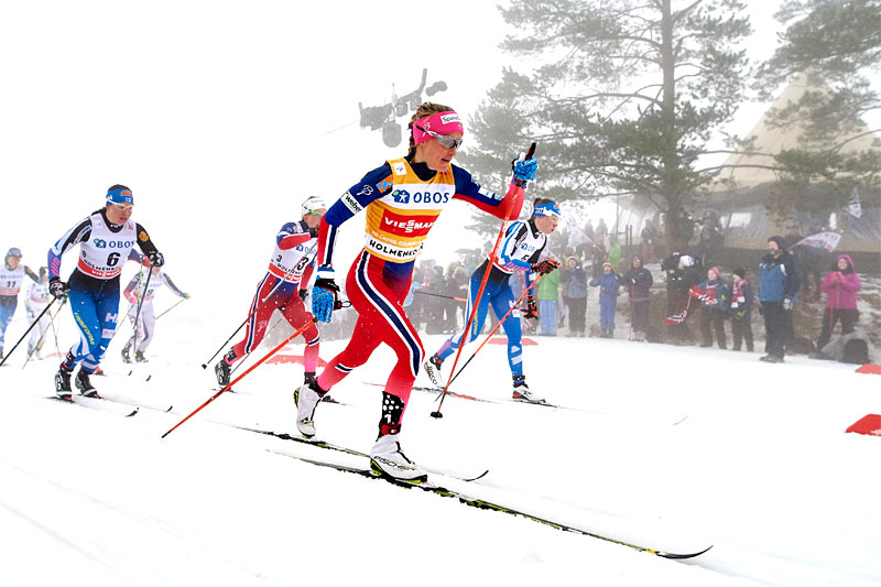 Therese Johaug på vei mot seier på nesten 4 minutter under 3-mila i Holmenkollen 2016. Foto: Felgenhauer/NordicFocus. Therese Johaug på vei mot seier på nesten 4 minutter under 3-mila i Holmenkollen 2016. Foto: Felgenhauer/NordicFocus.