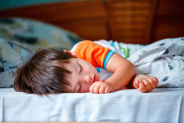 bs--boy-sleeping-79090564-300
