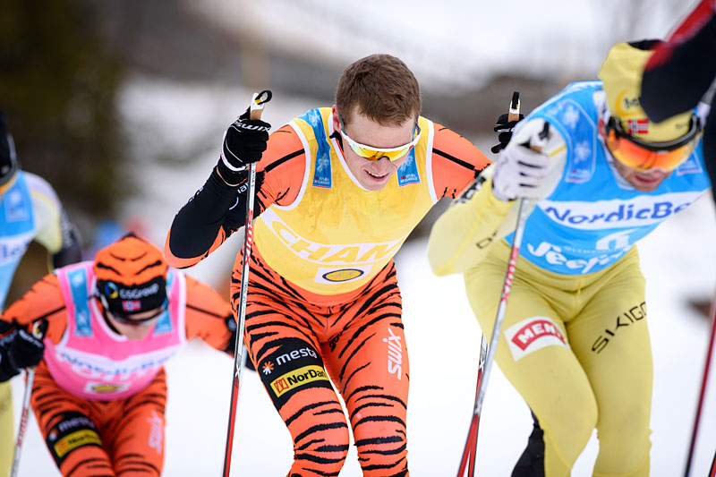Petter Eliassen midt i bildet på vei mot seier i Kaiser Maximilian Lauf og Ski Classics renn nr. 6 i 2015/2016-sesongen. Rett foran Johan Kjølstad, mens bak følger Stian Hoelgaard. Foto: Rauschendorfer/NordicFocus. Petter Eliassen midt i bildet på vei mot seier i Kaiser Maximilian Lauf og Ski Classics renn nr. 6 i 2015/2016-sesongen. Rett foran Johan Kjølstad, mens bak følger Stian Hoelgaard. Foto: Rauschendorfer/NordicFocus.