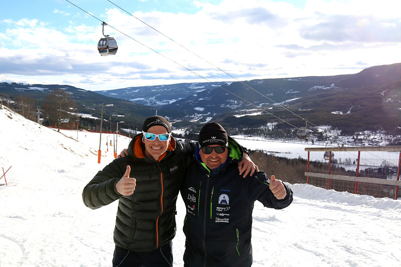 Espen Harald Bjerke og Stein Plukkerud på plass i bakkene nedenfor Mosetertoppen i Hafjell. Foto: Privat. Espen Harald Bjerke og Stein Plukkerud på plass i bakkene nedenfor Mosetertoppen i Hafjell. Foto: Privat.