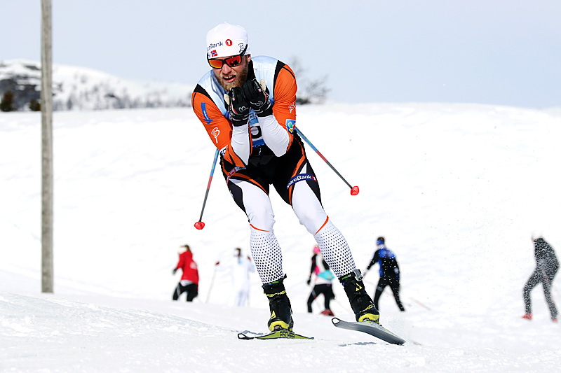 Martin Johnsrud Sundby på vei mot gull på 10 kilometer i fri teknikk under NM på Beitostølen 2016. Foto: Erik Borg. Martin Johnsrud Sundby på vei mot gull på 10 kilometer i fri teknikk under NM på Beitostølen 2016. Foto: Erik Borg.