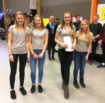 3 priser til jentene i HjernePluss EB 3 priser til jentene i HjernePluss EB