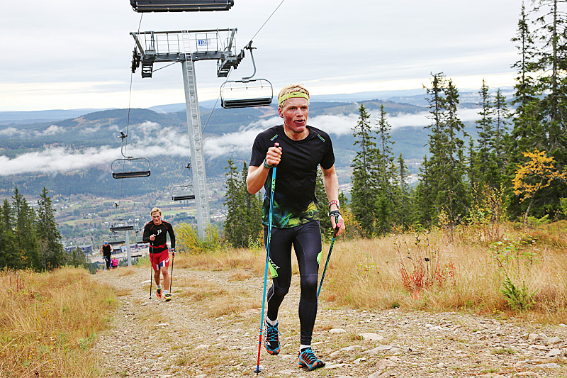 Sigurd Lund Røer (foran) og Harald Ihlebæk på vei opp alpinbakken under en tøff elghufsintervall, i forbindelse med BSK Elite sin samling på Trysil i september 2016. Foto: Eirik Lund Røer. Sigurd Lund Røer (foran) og Harald Ihlebæk på vei opp alpinbakken under en tøff elghufsintervall, i forbindelse med BSK Elite sin samling på Trysil i september 2016. Foto: Eirik Lund Røer.