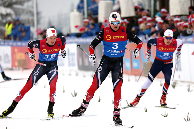 Håvard Solås Taugbøl i front foran Eivind Bakkene (t.v.) og Anders Gløersen i et av heatene under NM-sprinten på Lygna 2017. Taugbøl tok til slutt bronsemedaljen. Foto: Eirik Lund Røer/Eiluro. Håvard Solås Taugbøl i front foran Eivind Bakkene (t.v.) og Anders Gløersen i et av heatene under NM-sprinten på Lygna 2017. Taugbøl tok til slutt bronsemedaljen. Foto: Eirik Lund Røer/Eiluro.