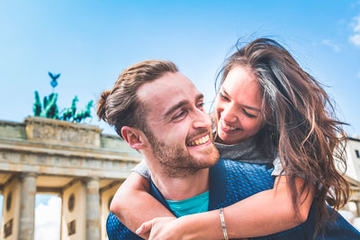 bs-CoupleBerlin-165454106-400