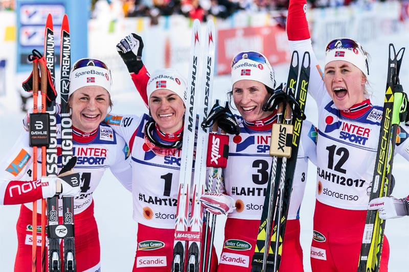 Norge ble topp 4 da Lahti-VM avsluttet med 30 km for damer. Fra venstre: Astrid Uhrenholdt Jacobsen (3. plass), Heidi Weng (2), Marit Bjørgen (1) og Ragnhild Haga (4). Foto: Modica/NordicFocus. Norge ble topp 4 da Lahti-VM avsluttet med 30 km for damer. Fra venstre: Astrid Uhrenholdt Jacobsen (3. plass), Heidi Weng (2), Marit Bjørgen (1) og Ragnhild Haga (4). Foto: Modica/NordicFocus.