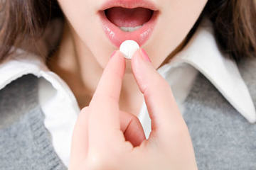 bs-Taking-Medicine-4123333-400