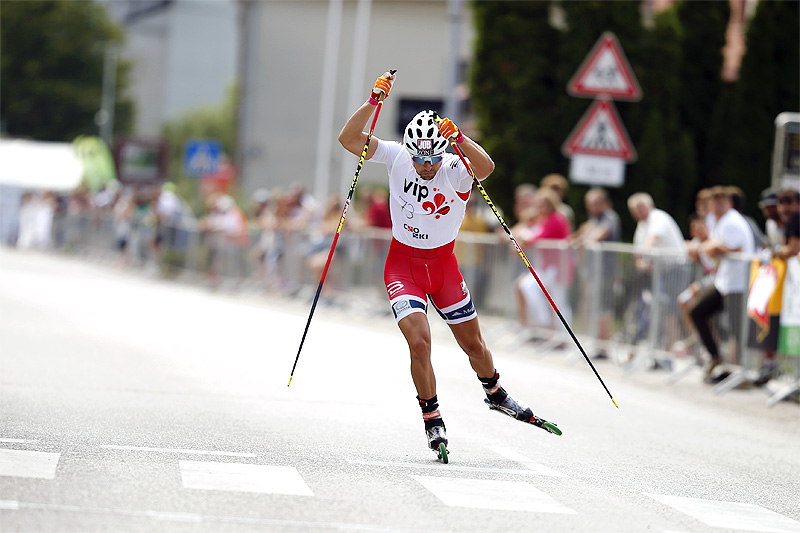 Ludvig Søgnen Jensen i aksjon under verdenscupen på rulleski en tidligere sesong. Foto: Flavio Becchis/Universo Nordico. Ludvig Søgnen Jensen i aksjon under verdenscupen på rulleski en tidligere sesong. Foto: Flavio Becchis/Universo Nordico.