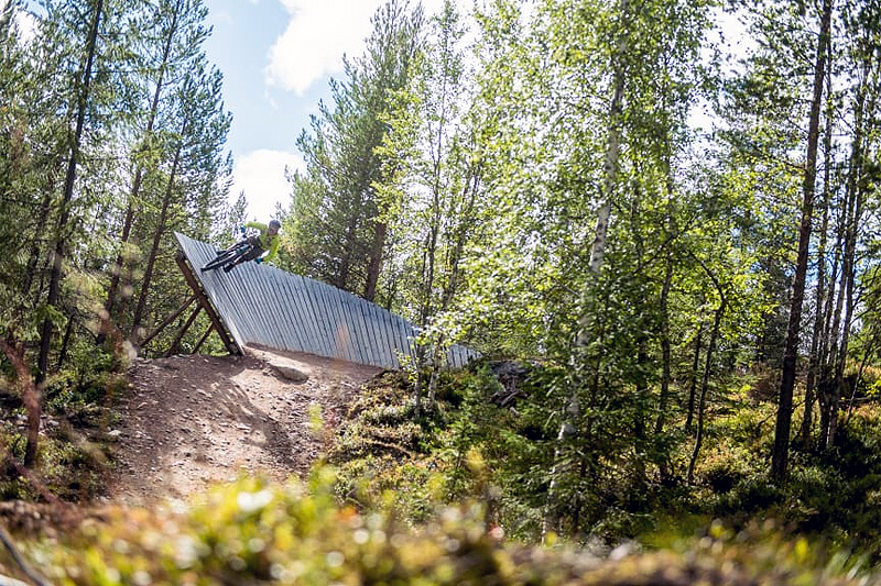 Den nye stien, Redneck, vil også ha wallrides. Dette er fra stien French Moustache i Gullia. Foto: Vegard Breie. Den nye stien, Redneck, vil også ha wallrides. Dette er fra stien French Moustache i Gullia. Foto: Vegard Breie.