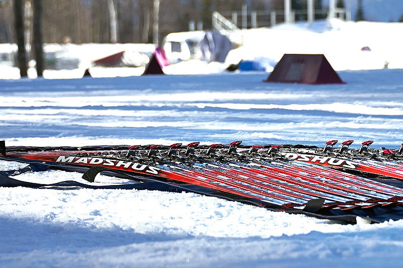 Det kan forekomme stikkeprøver, men stort sett baserer fluorforbudet seg på at folk er ærlige om hva de har under skiene. Foto: NordicFocus. Det kan forekomme stikkeprøver, men stort sett baserer fluorforbudet seg på at folk er ærlige om hva de har under skiene. Foto: NordicFocus.