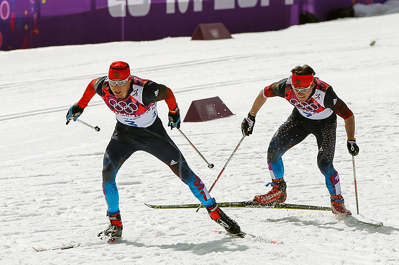 Alexander Legkov og Maxim Vylegzhanin på vei mot gull og sølv på 50-kilometeren under OL i Sotsji 2014. De ble nylig diskvalifisert og utestengt. Nå er det bestemt at hele nasjonen Russland er utestengt fra kommende vinter-OL. Foto: NordicFocus. Alexander Legkov og Maxim Vylegzhanin på vei mot gull og sølv på 50-kilometeren under OL i Sotsji 2014. De ble nylig diskvalifisert og utestengt. Nå er det bestemt at hele nasjonen Russland er utestengt fra kommende vinter-OL. Foto: NordicFocus.