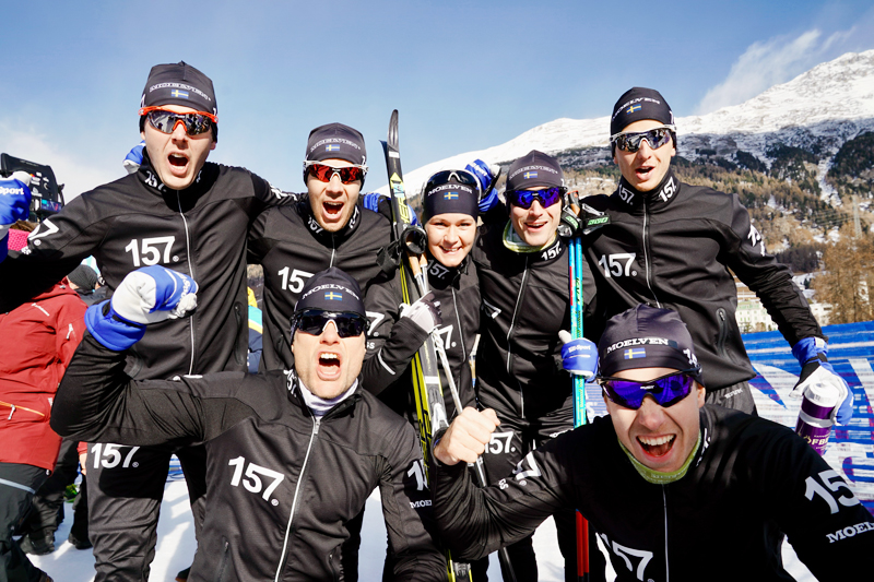 Lager 157 Ski Team jubler etter å ha vært best i oppstarten av Visma Ski Classics 2017/2018. De vant prologen i Pontresina. Foto: Magnus Östh/Visma Ski Classics. Lager 157 Ski Team jubler etter å ha vært best i oppstarten av Visma Ski Classics 2017/2018. De vant prologen i Pontresina. Foto: Magnus Östh/Visma Ski Classics.