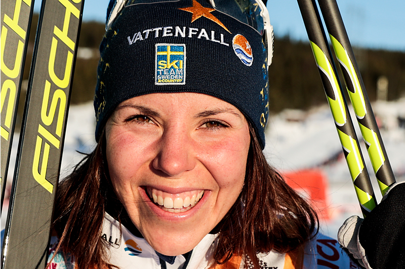 Charlotte Kalla etter skiathlon-seieren på Lillehammer i verdenscupen høsten 2017. Foto: Modica/NordicFocus. Charlotte Kalla etter skiathlon-seieren på Lillehammer i verdenscupen høsten 2017. Foto: Modica/NordicFocus.