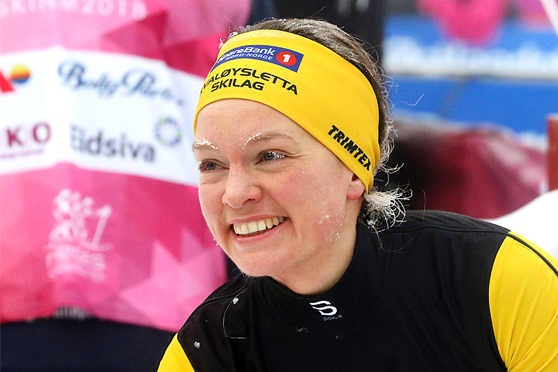 Berthe Annette Svenkerud smiler i målområdet etter sin flott innsats på 10 km fri under NM på Gåsbu 2018. Det spørs om hun ikke var mest glad av alle. Foto: Erik Borg. Berthe Annette Svenkerud smiler i målområdet etter sin flott innsats på 10 km fri under NM på Gåsbu 2018. Det spørs om hun ikke var mest glad av alle. Foto: Erik Borg.
