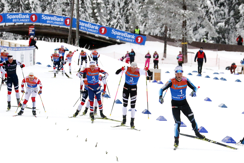 Martin Johnsrud Sundby avgjør 30 km skiathlon under NM på Gåsbu 2018 til sin fordel. Nærmest følger Niklas Dyrhaug og Finn Hågen Krogh. Foto: Erik Borg. Martin Johnsrud Sundby avgjør 30 km skiathlon under NM på Gåsbu 2018 til sin fordel. Nærmest følger Niklas Dyrhaug og Finn Hågen Krogh. Foto: Erik Borg.