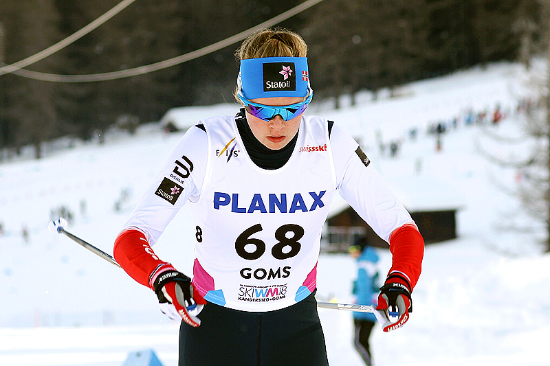 Hedda Østberg Amundsen ute på 5 km klassisk under Junior-VM i Goms 2018. Hun endte til slutt på 11. plass etter å ha falt og tapt mange sekunder mot slutten av rennet. Foto: Erik Borg. Hedda Østberg Amundsen ute på 5 km klassisk under Junior-VM i Goms 2018. Hun endte til slutt på 11. plass etter å ha falt og tapt mange sekunder mot slutten av rennet. Foto: Erik Borg.