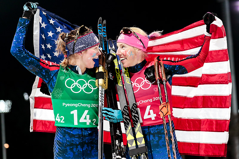 Jessica Diggins (t.v.) og Kikkan Randall tok et overraskende gull på lagsprint under OL i Pyeongchang 2018. Foto: Modica/NordicFocus. Jessica Diggins (t.v.) og Kikkan Randall tok et overraskende gull på lagsprint under OL i Pyeongchang 2018. Foto: Modica/NordicFocus.
