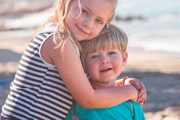 bs-siblings-206577358-400