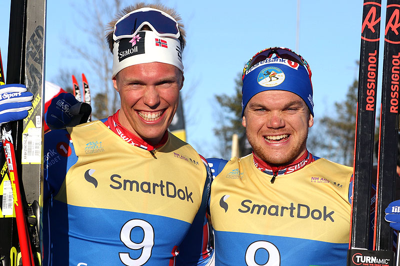 Martin Løwstrøm Nyenget (t.v.) og Håvard Solås Taugbøl tok Lillehammer til gull på lagsprinten under NM Alta 2018. Foto: Erik Borg. Martin Løwstrøm Nyenget (t.v.) og Håvard Solås Taugbøl tok Lillehammer til gull på lagsprinten under NM Alta 2018. Foto: Erik Borg.