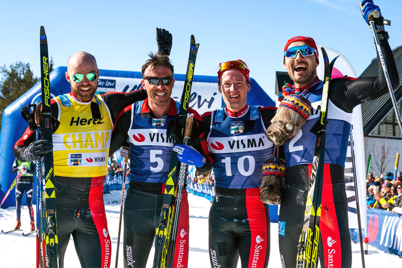 Team Santander-gutta Tord Asle Gjerdalen (f.v.), Anders Aukland, Øyvind Moen Fjeld og Andreas Nygaard jubler etter Ski Classics-finalen Ylläs-Levi. De endte henholdsvis på plasseringene 2, 3, 4 og 1. Foto: Manzoni/NordicFocus. Team Santander-gutta Tord Asle Gjerdalen (f.v.), Anders Aukland, Øyvind Moen Fjeld og Andreas Nygaard jubler etter Ski Classics-finalen Ylläs-Levi. De endte henholdsvis på plasseringene 2, 3, 4 og 1. Foto: Manzoni/NordicFocus.