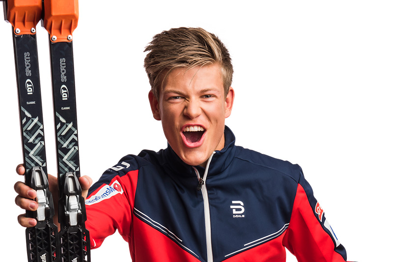 Johannes Høsflot Klæbo med rulleski fra sin partner IDT Sports (nb! Det var ski fra en annen leverandør enn IDT som hadde tekniske utfordringer under tidligere konkurranser i Toppidrettsveka). Foto: IDT. Johannes Høsflot Klæbo med rulleski fra sin partner IDT Sports (nb! Det var ski fra en annen leverandør enn IDT som hadde tekniske utfordringer under tidligere konkurranser i Toppidrettsveka). Foto: IDT.