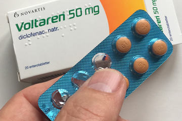 Voltaren_3813-400