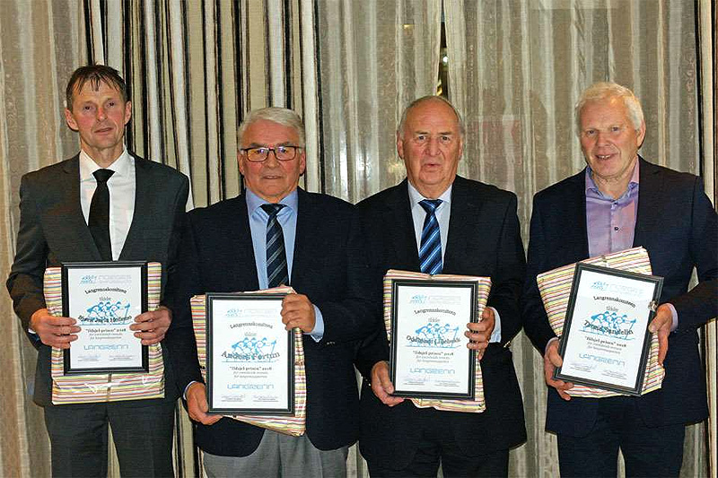 Årets ildsjeler 2018. Fra venstre: Bjørn Jarle Hofsmo, Anders Fortun, Oddbjørn Lillebekk og Trond Sandelin. Foto: Norges Skiforbund. Årets ildsjeler 2018. Fra venstre: Bjørn Jarle Hofsmo, Anders Fortun, Oddbjørn Lillebekk og Trond Sandelin. Foto: Norges Skiforbund.