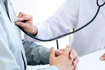 bs-Doctor-Checking-Heart-245179279-400