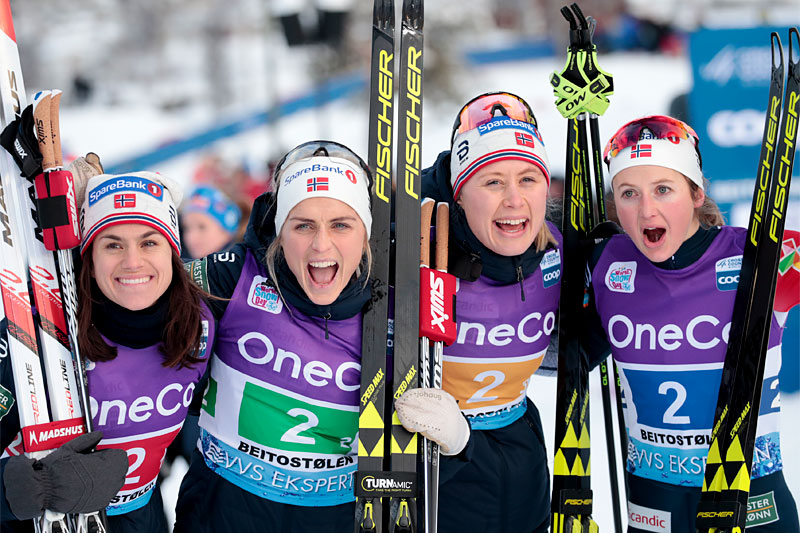 Norges vinnerlag i verdenscupstafetten på Beitostølen 2018. FV: Heidi Weng, Therese Johaug, Ragnhild Haga og Ingvild Flugstad Østberg i etapperekkefølge. Foto: Modica/NordicFocus. Norges vinnerlag i verdenscupstafetten på Beitostølen 2018. FV: Heidi Weng, Therese Johaug, Ragnhild Haga og Ingvild Flugstad Østberg i etapperekkefølge. Foto: Modica/NordicFocus.