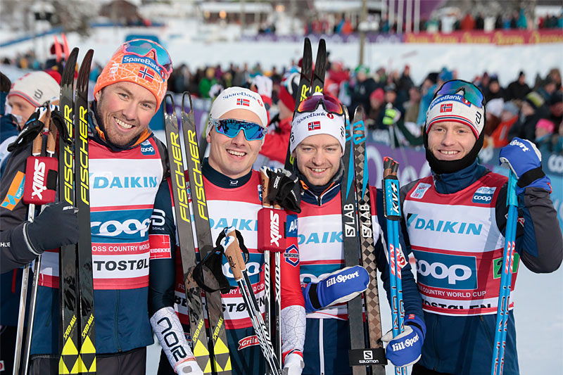 Norges vinnerlag i verdenscupstafetten på Beitostølen 2018. FV: Emil Iversen, Finn Hågen Krogh, Sjur Røthe og Martin Johnsrud Sundby. Foto: Modica/NordicFocus. Norges vinnerlag i verdenscupstafetten på Beitostølen 2018. FV: Emil Iversen, Finn Hågen Krogh, Sjur Røthe og Martin Johnsrud Sundby. Foto: Modica/NordicFocus.