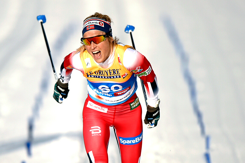 Therese Johaug går inn til gull på 10-kilometeren i klassisk stil under VM i Seefeld 2019. Foto: Modica/NordicFocus. Therese Johaug går inn til gull på 10-kilometeren i klassisk stil under VM i Seefeld 2019. Foto: Modica/NordicFocus.
