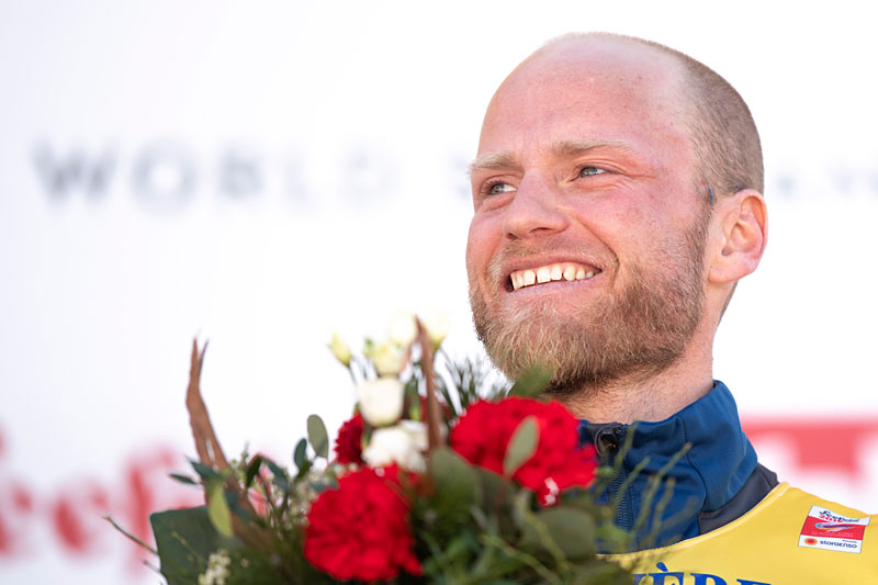 Martin Johnsrud Sundby etter sitt VM-gull på 15 km klassisk i Seefeld 2019. Foto: Thibaut/NordicFocus. Martin Johnsrud Sundby etter sitt VM-gull på 15 km klassisk i Seefeld 2019. Foto: Thibaut/NordicFocus.