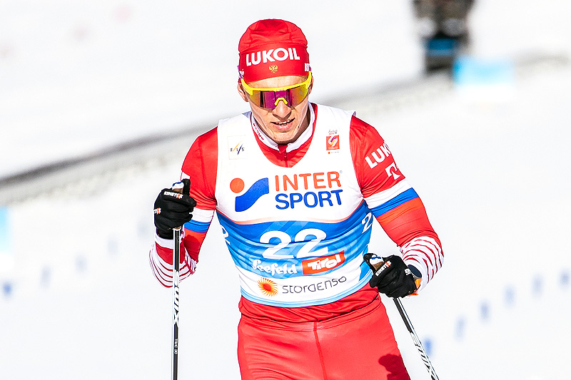 Alexander Bolshunov underveis i femmila under VM i Seefeld 2019. Russeren tok sølvet. Foto: Modica/NordicFocus. Alexander Bolshunov underveis i femmila under VM i Seefeld 2019. Russeren tok sølvet. Foto: Modica/NordicFocus.
