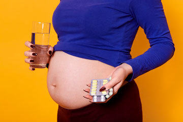 bs-Young-Pregnant--296454745-360
