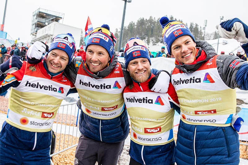 Norges vinnerlag fra stafetten i Seefeld-VM 2019. Fra venstre: Sjur Røthe (3. etappe), Emil Iversen (1), Martin Johnsrud Sundby (2) og Johannes Høsflot Klæbo (4). Foto: Modica/NordicFocus. Norges vinnerlag fra stafetten i Seefeld-VM 2019. Fra venstre: Sjur Røthe (3. etappe), Emil Iversen (1), Martin Johnsrud Sundby (2) og Johannes Høsflot Klæbo (4). Foto: Modica/NordicFocus.
