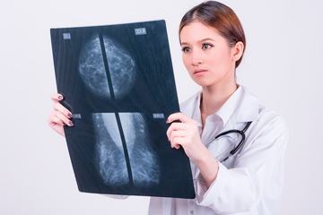 bs-DoctorCheckMammogr-232885201-360