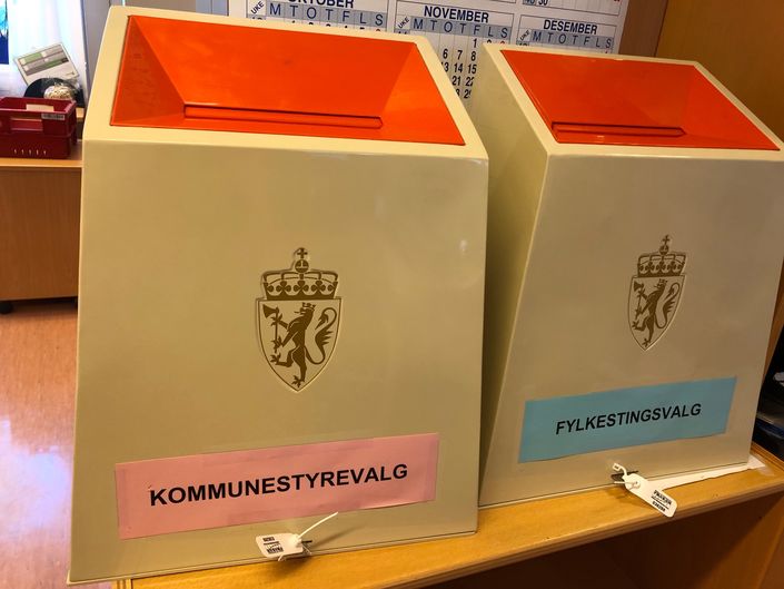 Valg foto av valgurner Valg foto av valgurner